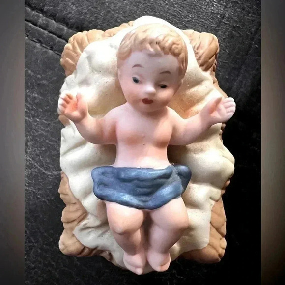 EUC Vintage Christmas Homco Nativity Piece Replacement Baby Jesus in Manger Cute - Picture 1 of 7